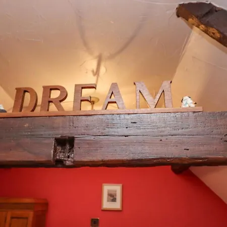 Cholmley بيت للعطل ويتبي